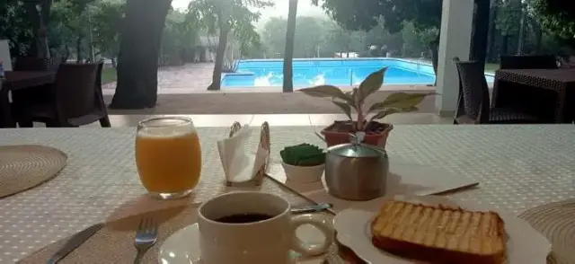Desayuno servido en la galería